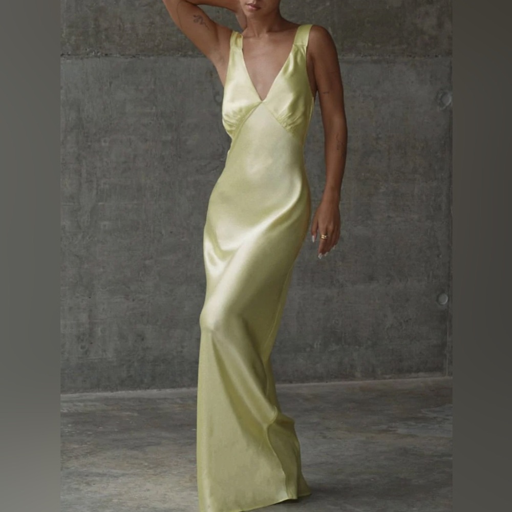 Rumored - NWT! Sunset Strip Maxi Dress in Meringue - Size S
